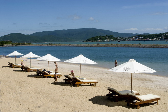 PARAGON VILLA HOTEL 
